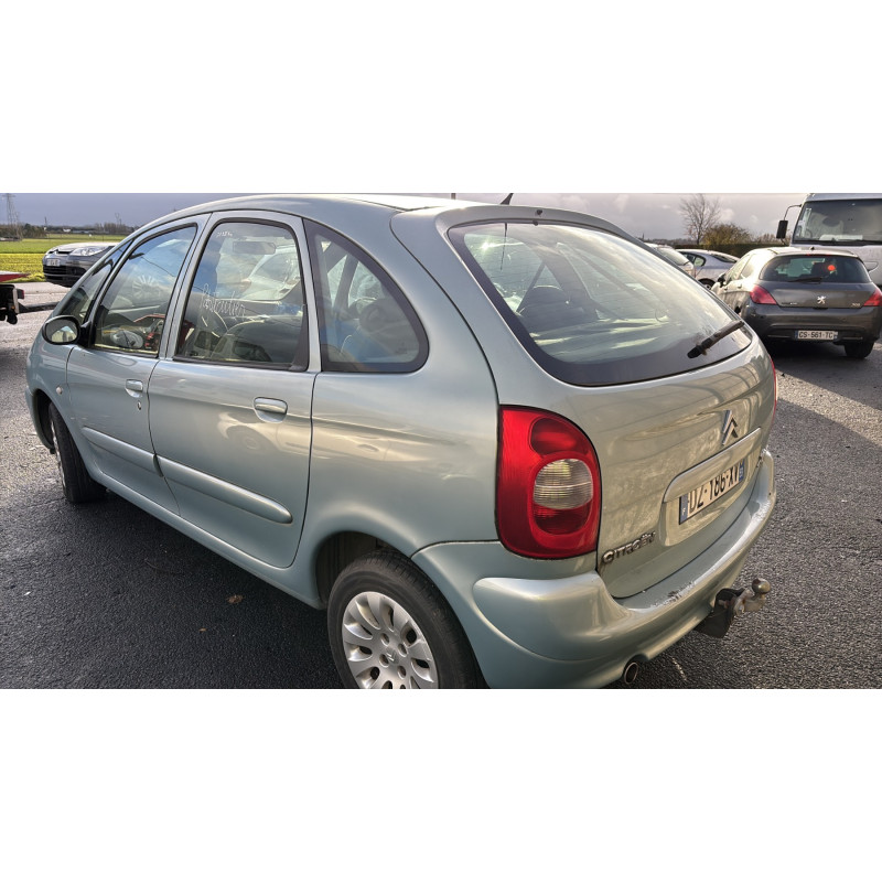 Feu arriere principal gauche (feux) CITROEN XSARA PICASSO Photo n°17
