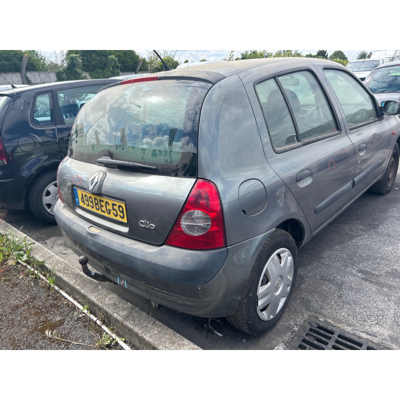 Feu arriere principal gauche (feux) RENAULT CLIO 2 Photo n°17