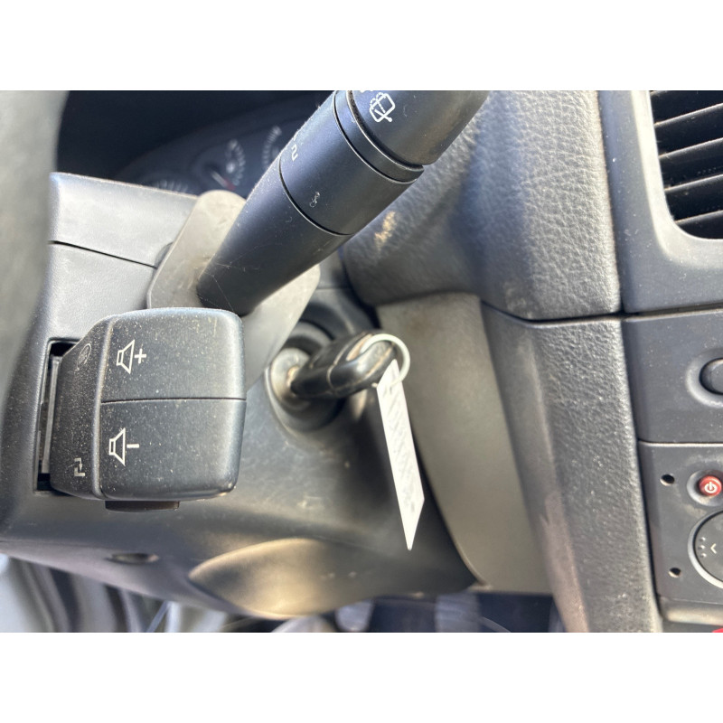 Feu arriere principal gauche (feux) RENAULT CLIO 2 Photo n°20