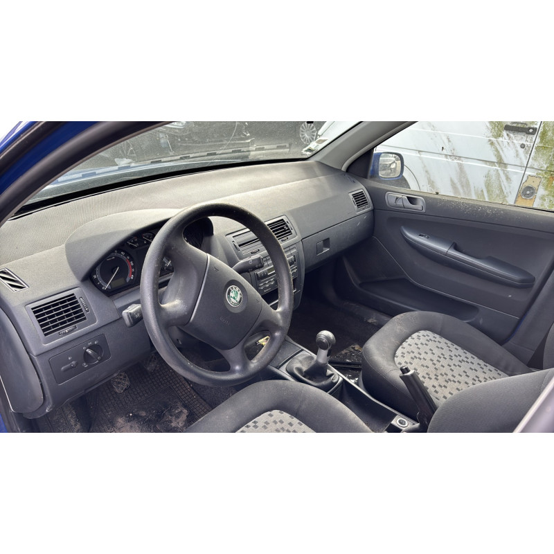 Pare choc avant SKODA FABIA 1 Photo n°16
