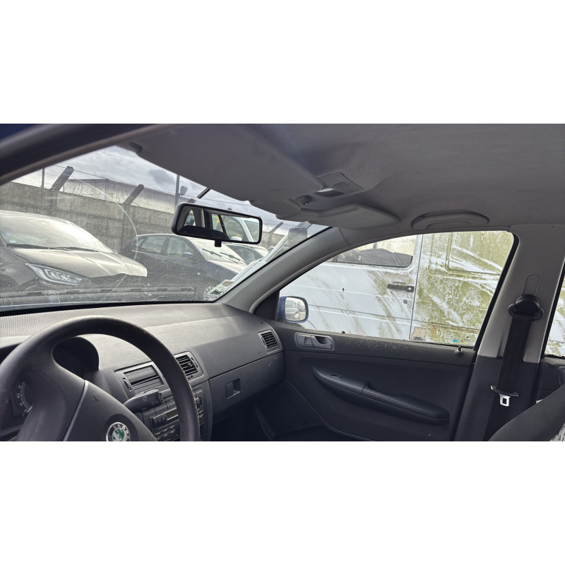 Pare choc avant SKODA FABIA 1 Photo n°17