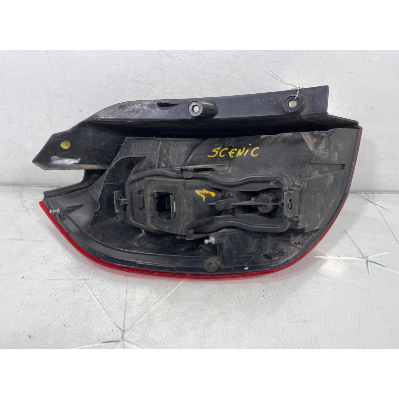 Feu arriere principal droit (feux) RENAULT SCENIC 2 Photo n°4