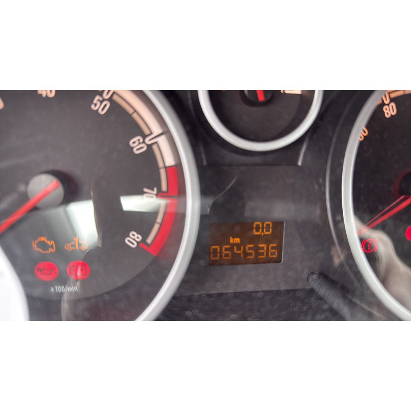 Pare choc avant OPEL CORSA D Photo n°6