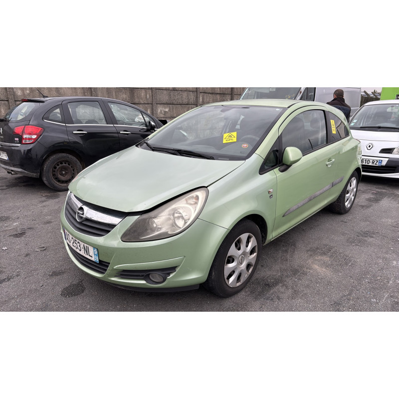 Feu arriere principal droit (feux) OPEL CORSA D Photo n°4