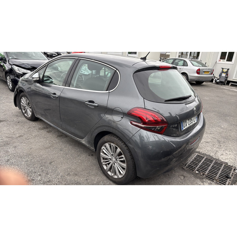 Feu arriere principal droit (feux) PEUGEOT 208 1 Photo n°11