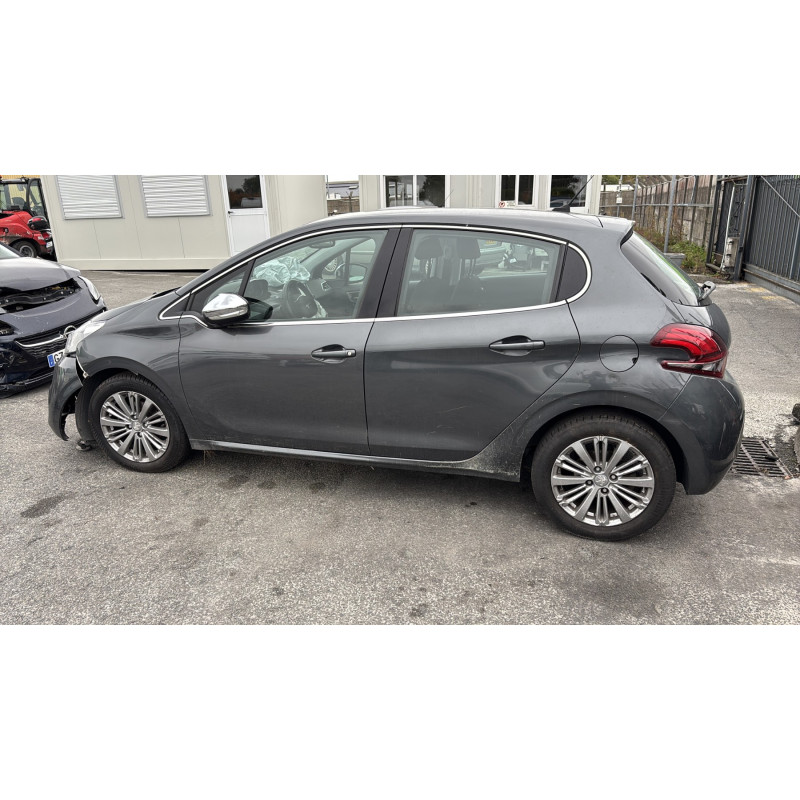 Feu arriere principal droit (feux) PEUGEOT 208 1 Photo n°13