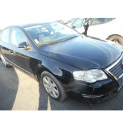 Optique avant principal gauche (feux)(phare) VOLKSWAGEN PASSAT 5