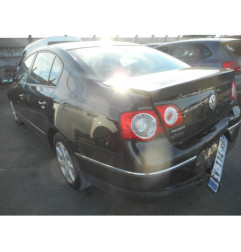Optique avant principal gauche (feux)(phare) VOLKSWAGEN PASSAT 5