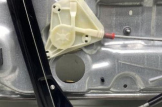Leve vitre electrique avant droit VOLKSWAGEN POLO 4