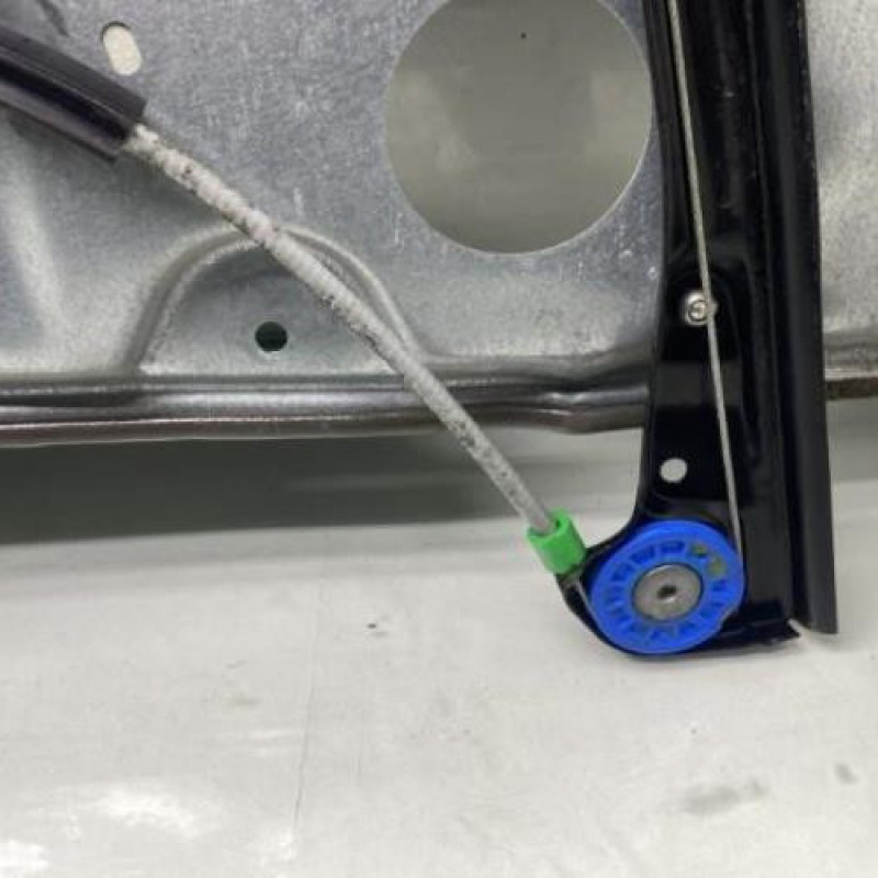 Leve vitre electrique avant droit VOLKSWAGEN POLO 4 Photo n°10