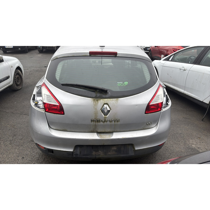 Face avant RENAULT MEGANE 3 Photo n°9