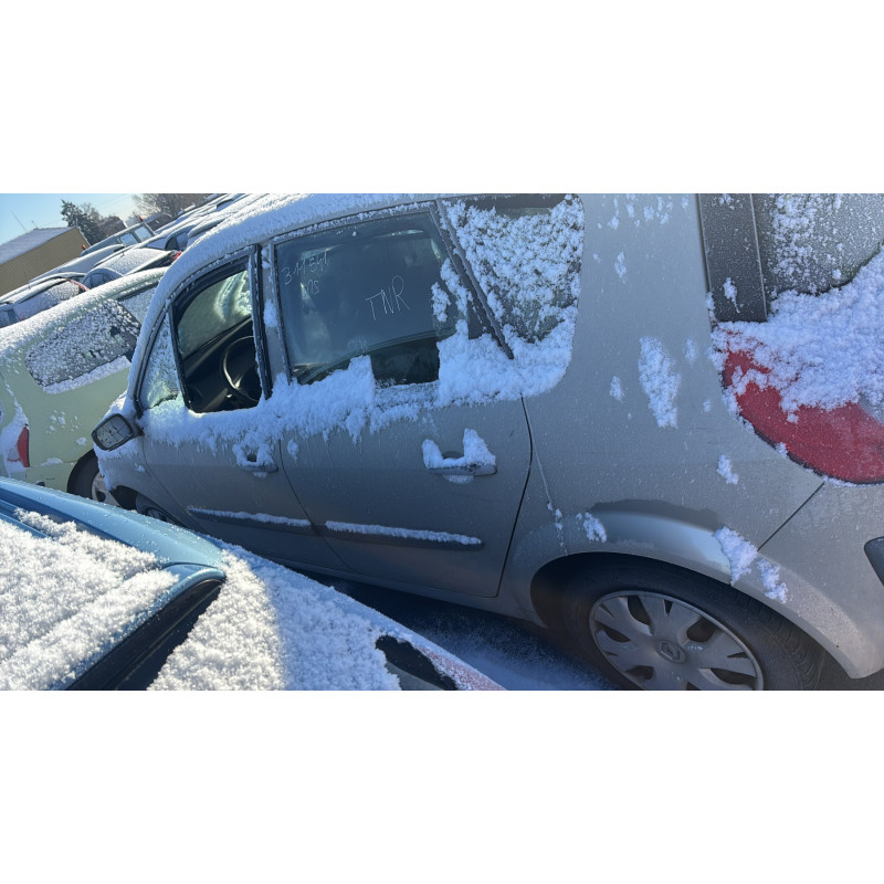 Pare choc arriere RENAULT SCENIC 2 Photo n°13