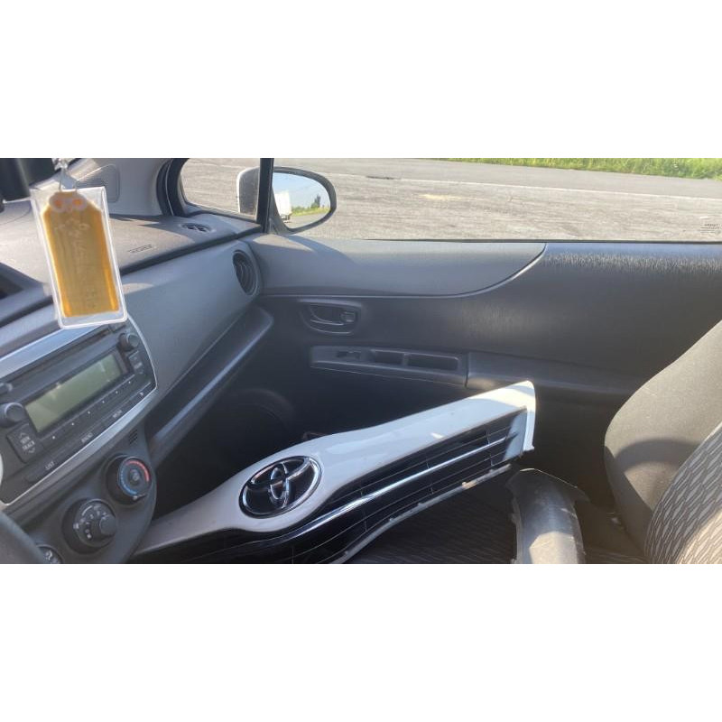 Feu arriere principal gauche (feux) TOYOTA YARIS 3 Photo n°5