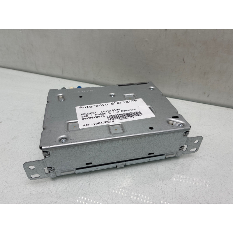Autoradio d'origine PEUGEOT 208 1 Photo n°4