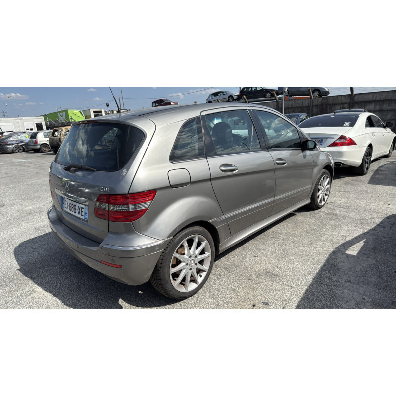 Feu arriere principal droit (feux) MERCEDES CLASSE B 245 Photo n°6