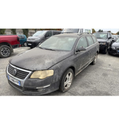 Optique avant principal gauche (feux)(phare) VOLKSWAGEN PASSAT 5