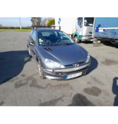 Moteur PEUGEOT 206 Photo n°1