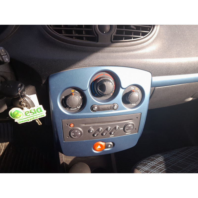 Fermeture de capot RENAULT CLIO 3 Photo n°9