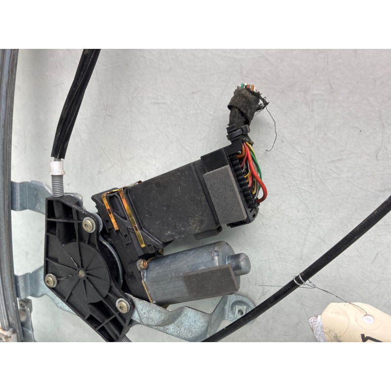 Leve vitre electrique avant droit SKODA OCTAVIA 1 Photo n°4