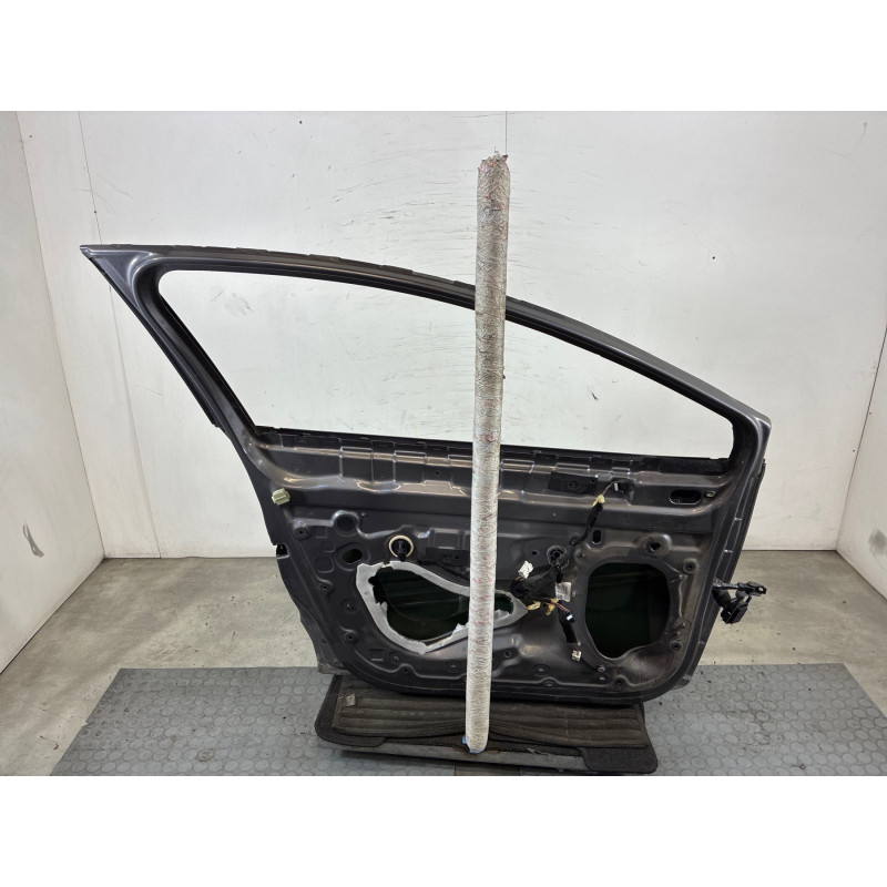 Porte avant gauche RENAULT CLIO 4 Photo n°2