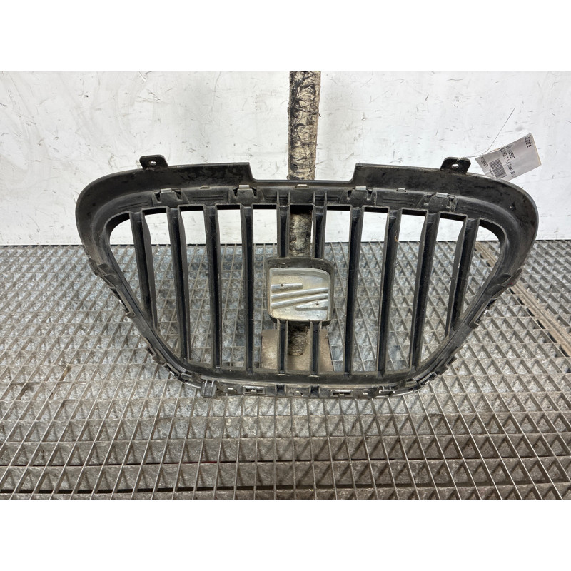 Calandre SEAT ALTEA Photo n°2