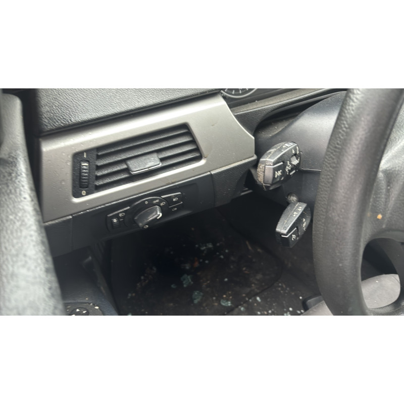 Pare choc arriere BMW SERIE 3 E91 Photo n°17