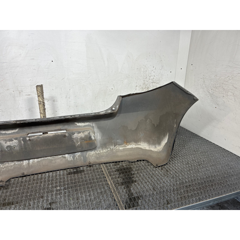 Pare choc arriere TOYOTA YARIS 2 Photo n°5