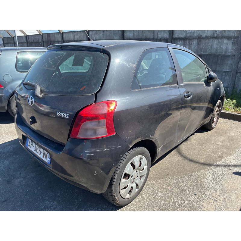 Pare choc arriere TOYOTA YARIS 2 Photo n°9