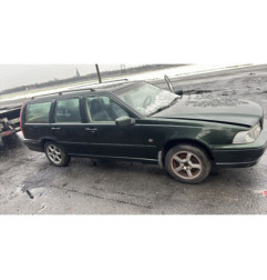 Malle/Hayon arriere VOLVO V 70 1