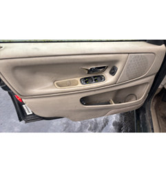 Malle/Hayon arriere VOLVO V 70 1
