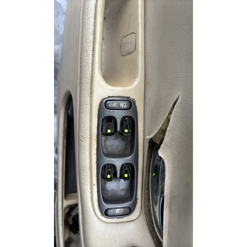 Malle/Hayon arriere VOLVO V 70 1 Photo n°18