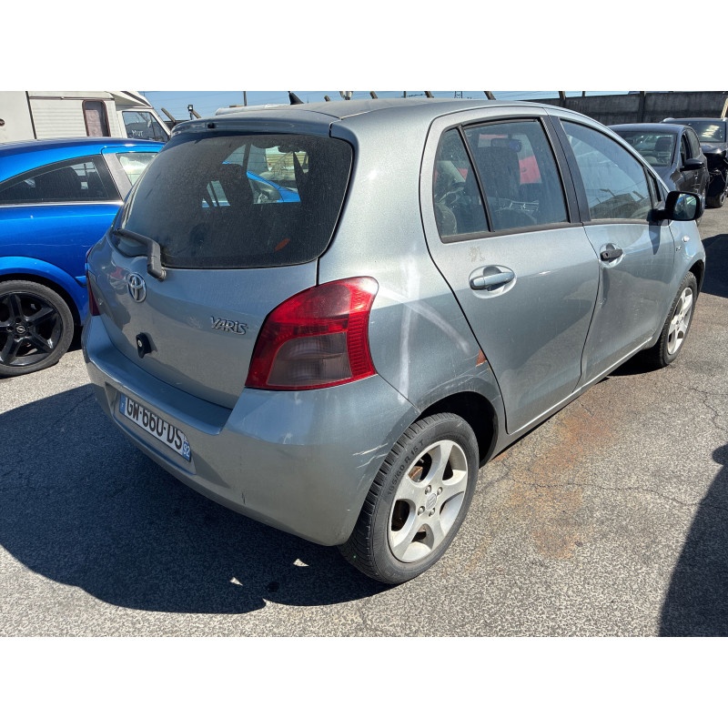Malle/Hayon arriere TOYOTA YARIS 2 Photo n°9