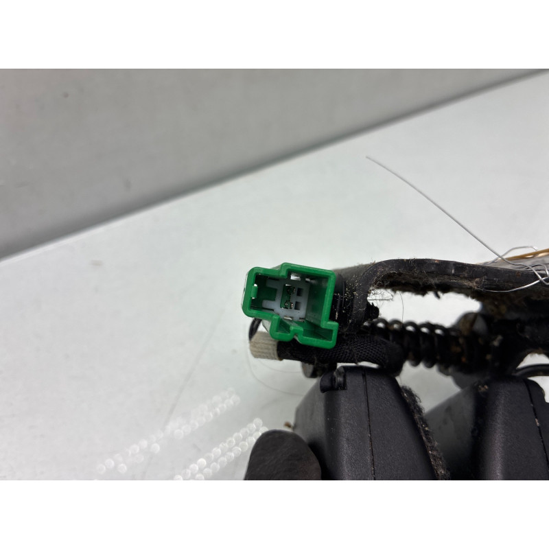 Attache ceinture arriere droit LAND ROVER RANGE ROVER 1 EVOQUE Photo n°2