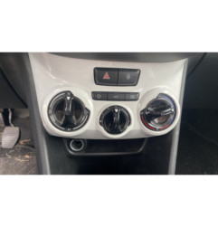 Retroviseur gauche PEUGEOT 208 1
