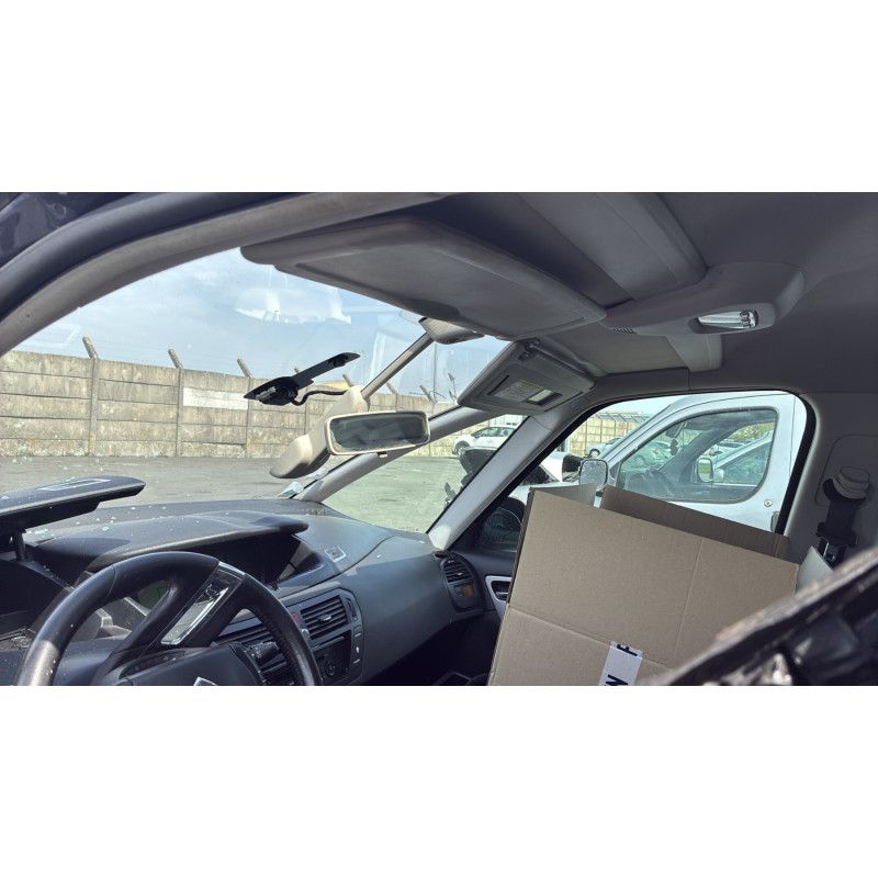 Anti brouillard arriere gauche CITROEN C4 PICASSO 1 Photo n°17