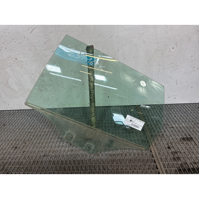 Vitre arriere gauche AUDI A3 2 Photo n°2