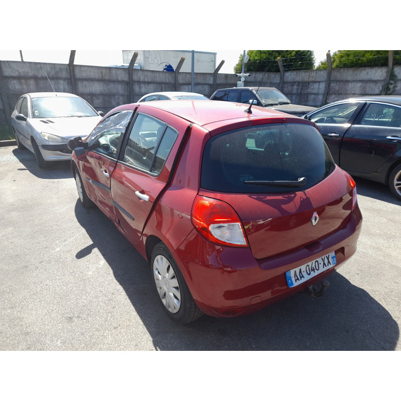 Aile avant droit RENAULT CLIO 3 Photo n°5