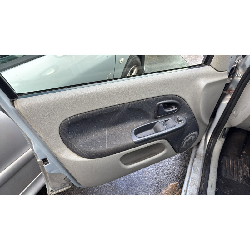 Capot RENAULT CLIO 2 Photo n°15