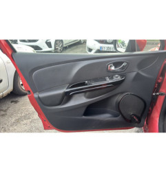 Custode arriere droit RENAULT CLIO 4