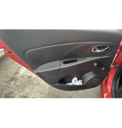 Custode arriere droit RENAULT CLIO 4