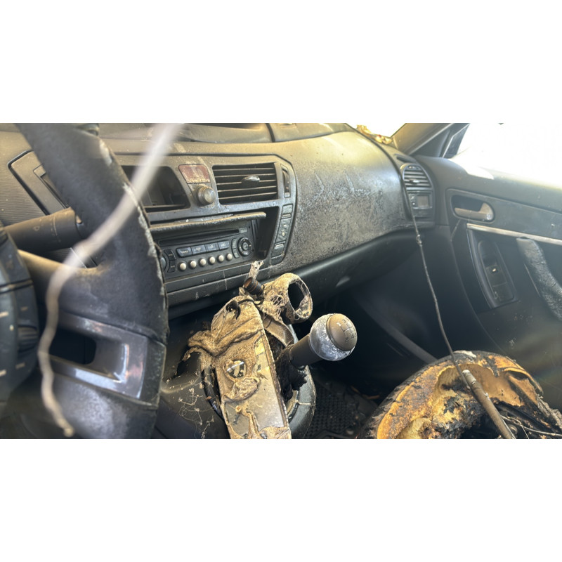 Anti brouillard arriere gauche CITROEN C4 PICASSO 1 Photo n°20