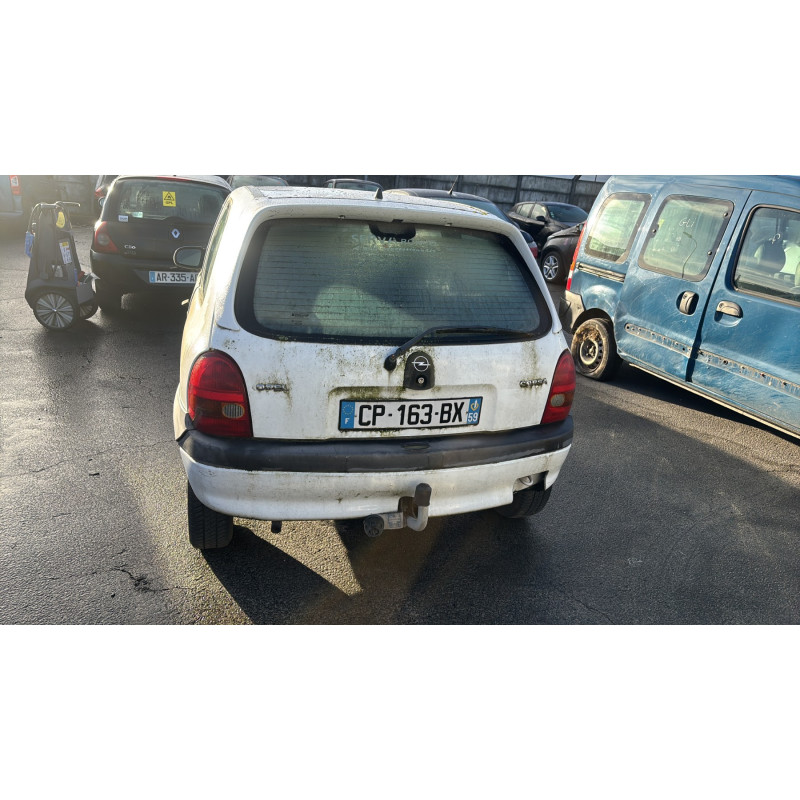 Pretensionneur de ceinture avant gauche OPEL CORSA B Photo n°9