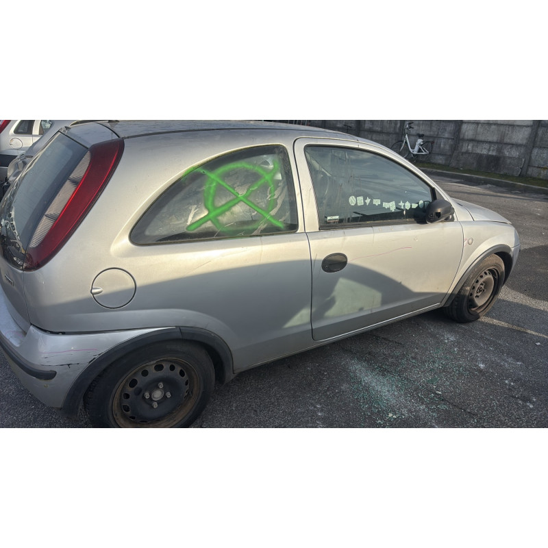Feu arriere principal gauche (feux) OPEL CORSA C Photo n°9