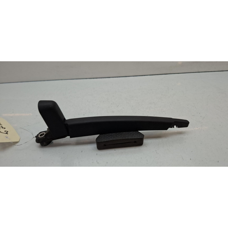 Bras essuie glace arriere OPEL CORSA F Photo n°4