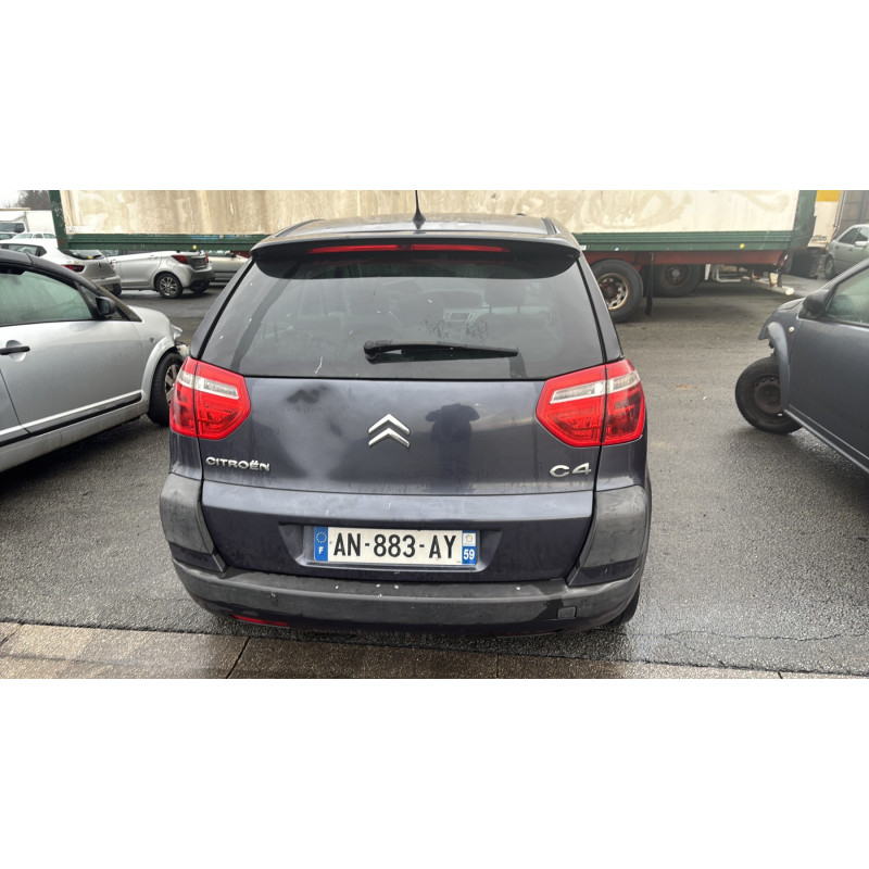 Anti brouillard arriere gauche CITROEN C4 PICASSO 1 Photo n°10
