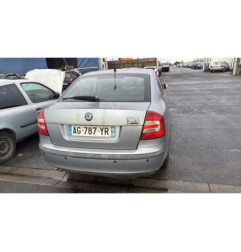 Malle/Hayon arriere SKODA OCTAVIA 2