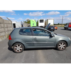 Plage arriere VOLKSWAGEN GOLF 5