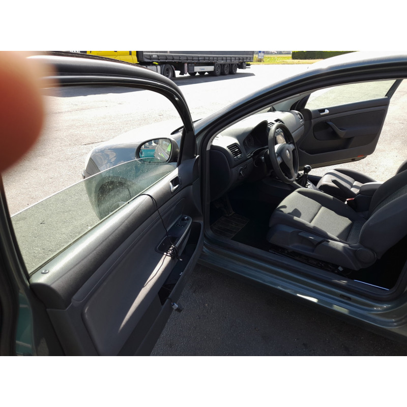 Plage arriere VOLKSWAGEN GOLF 5 Photo n°13