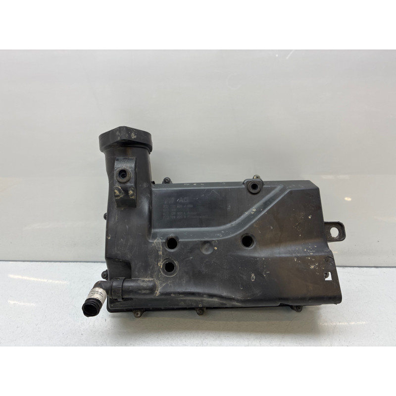 Boitier filtre a air VOLKSWAGEN POLO 5 Photo n°3