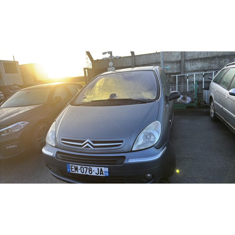 Moteur CITROEN XSARA PICASSO Photo n°2